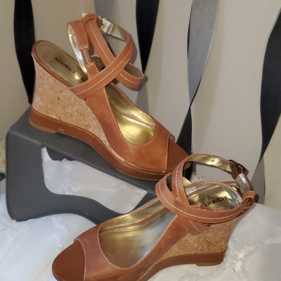 Summer Wedges (Tan) - Picture 2 of 8